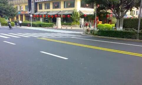 蘇州鄉(xiāng)村道路劃線道路劃線如何施工？