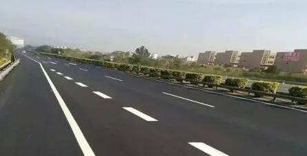 蘇州道路劃線施工如何進(jìn)程操控？
